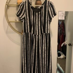 black and white dress !!